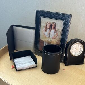 Sophisticated Black Picture Frame Set